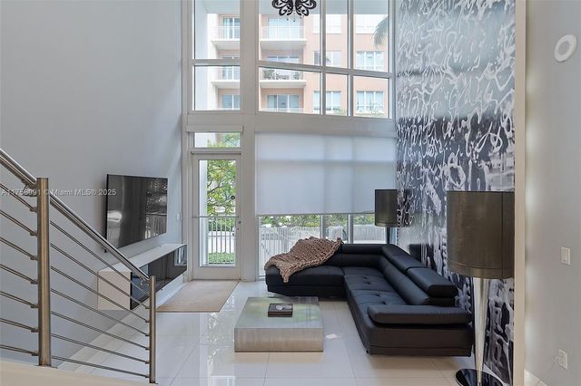 2020 N Bayshore Dr TH 104, Miami, FL 33137