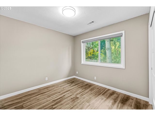 14825 Sw 106TH Ave, Portland, OR 97224