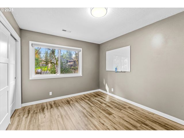 14825 Sw 106TH Ave, Portland, OR 97224