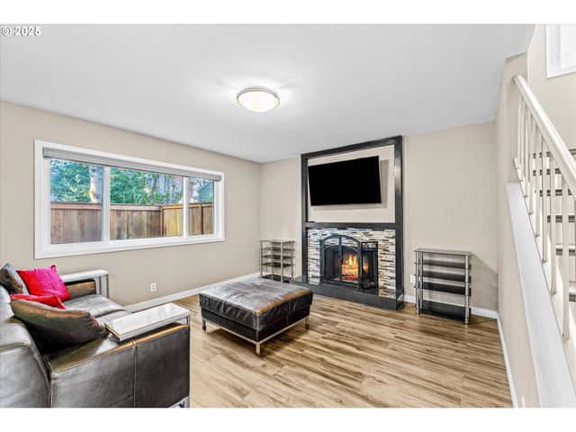 14825 Sw 106TH Ave, Portland, OR 97224