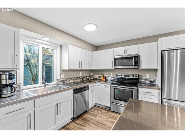 14825 Sw 106TH Ave, Portland, OR 97224