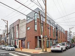 820 E THOMPSON ST #E, Philadelphia, PA 19125