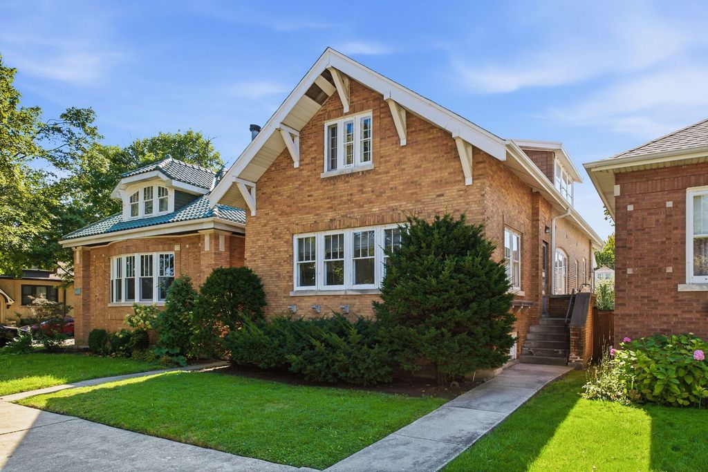 5505 W Pensacola Avenue, Chicago, IL 60641 — exterior