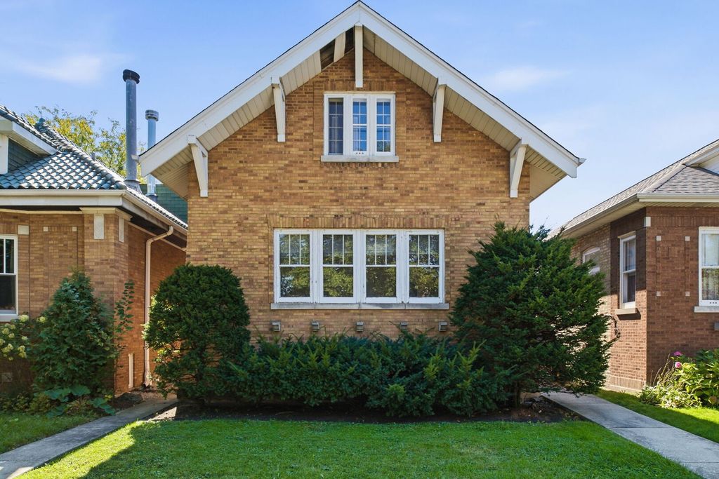 5505 W Pensacola Avenue, Chicago, IL 60641 — photo 2