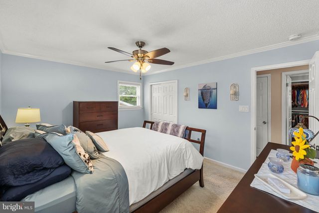 8 DAN RD, Hamilton, NJ 08620