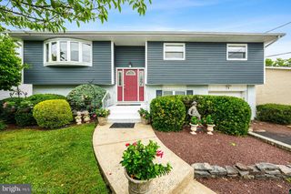8 DAN RD, Hamilton, NJ 08620