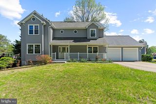 908 ASHBURN ST, Herndon, VA 20170