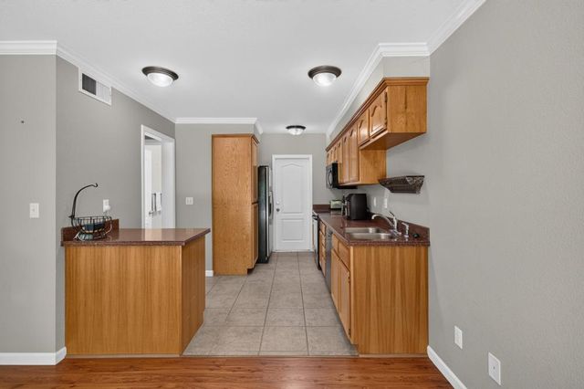 7047 La Costa Ln, Citrus Heights, CA 95621