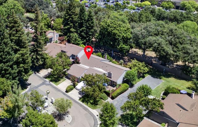 7047 La Costa Ln, Citrus Heights, CA 95621