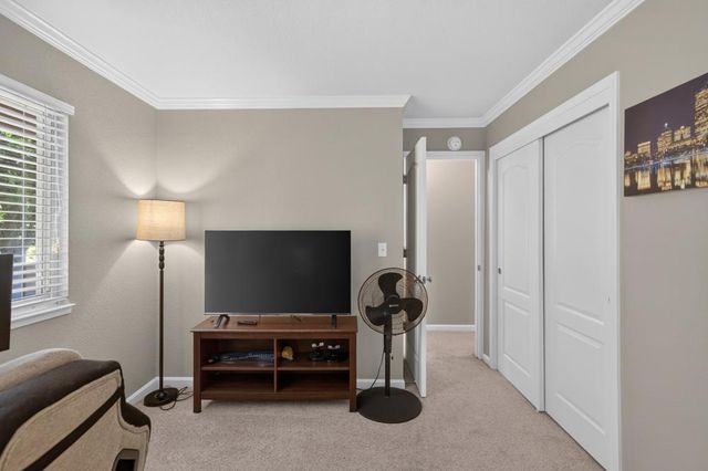 7047 La Costa Ln, Citrus Heights, CA 95621