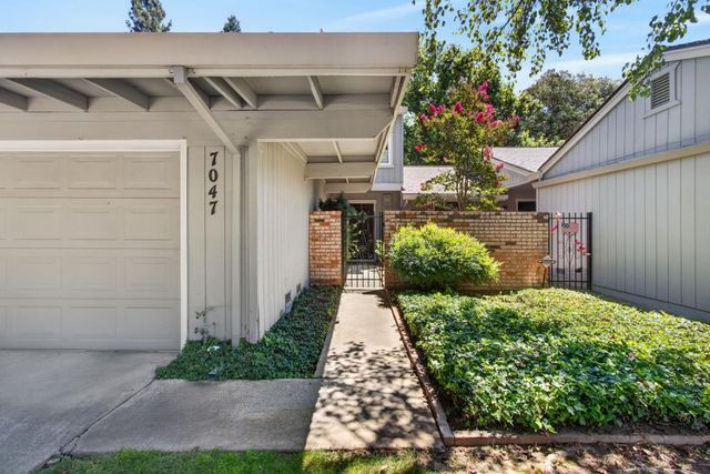 7047 La Costa Ln, Citrus Heights, CA 95621