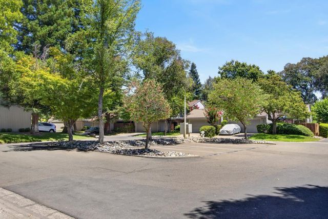7047 La Costa Ln, Citrus Heights, CA 95621