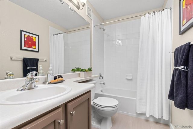 7528 S Shawnee Street, Aurora, CO 80016