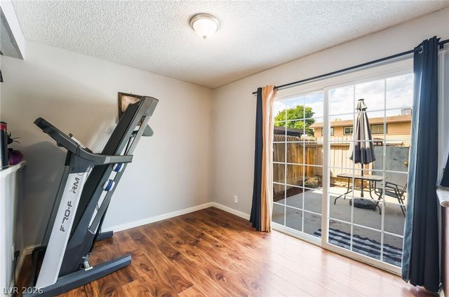 6135 Meadowgrass Lane, Las Vegas, NV 89103