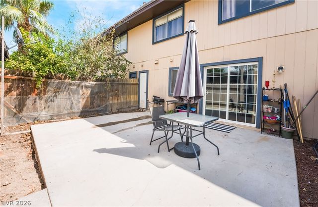 6135 Meadowgrass Lane, Las Vegas, NV 89103