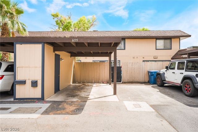 6135 Meadowgrass Lane, Las Vegas, NV 89103