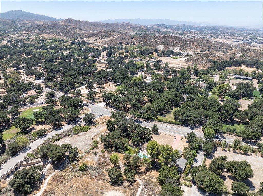 Image 11 of property listing at 27756 Sand Canyon Rd., Canyon Country, CA 91387