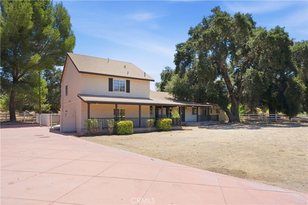 Image 2 of property listing at 27756 Sand Canyon Rd., Canyon Country, CA 91387
