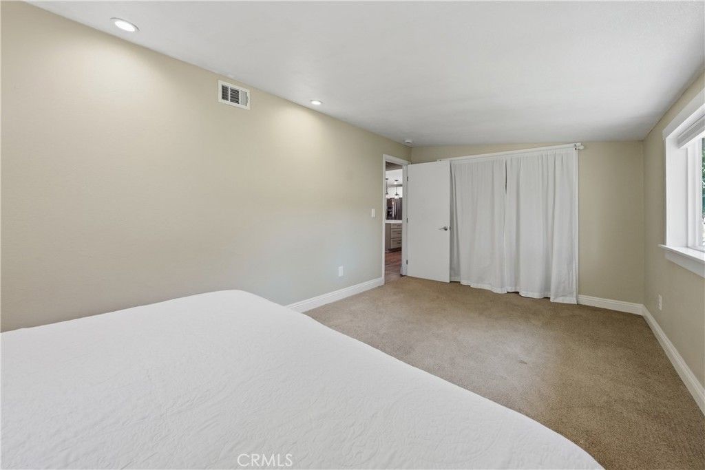 Image 37 of property listing at 27756 Sand Canyon Rd., Canyon Country, CA 91387