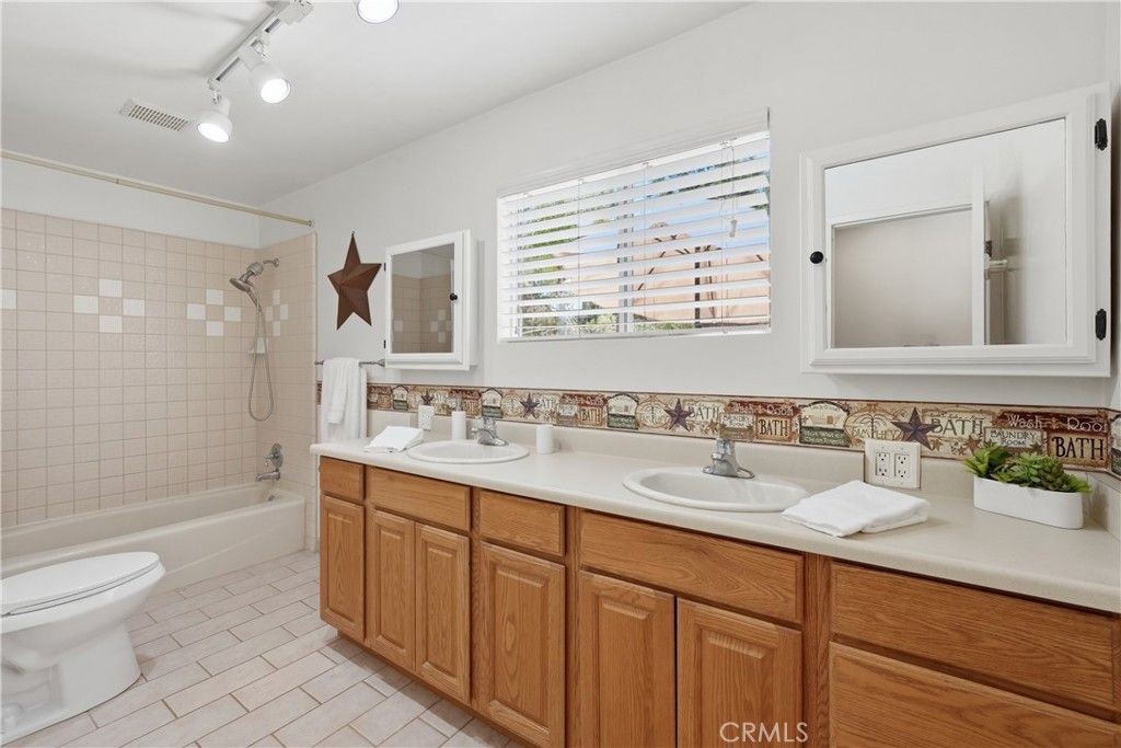 Image 38 of property listing at 27756 Sand Canyon Rd., Canyon Country, CA 91387