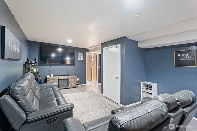 1716 N Anne Avenue, East Wenatchee, WA 98802