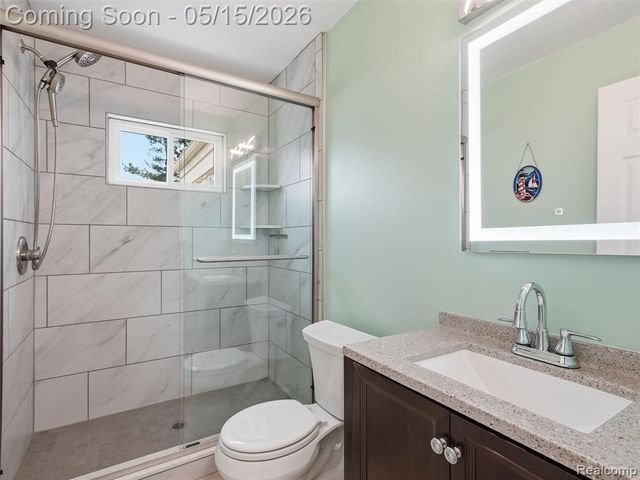 31444 Gardendale Drive, Warren, MI 48088