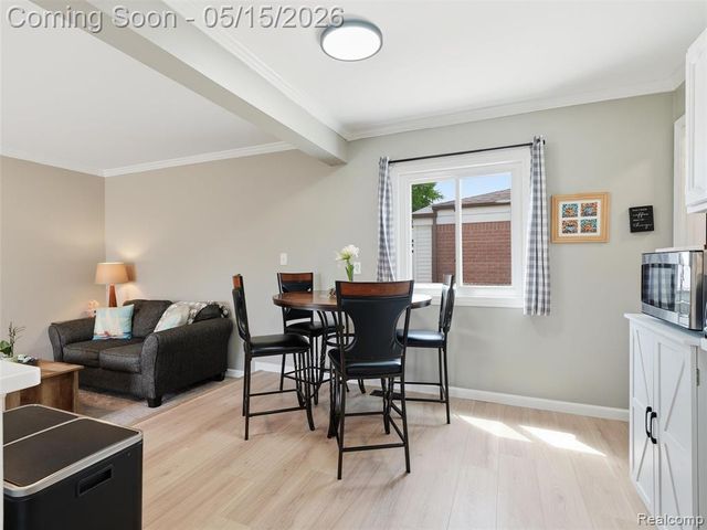 31444 Gardendale Drive, Warren, MI 48088
