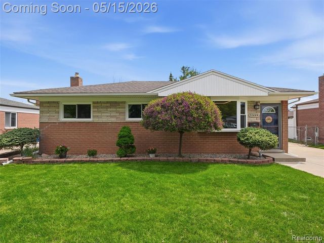 31444 Gardendale Drive, Warren, MI 48088