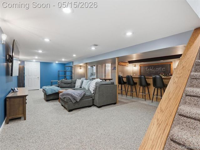 31444 Gardendale Drive, Warren, MI 48088