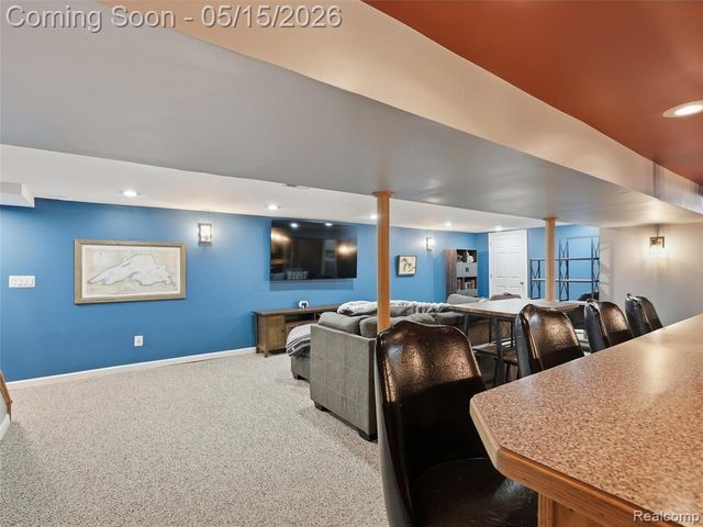 31444 Gardendale Drive, Warren, MI 48088