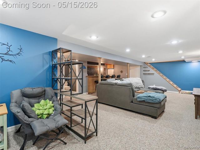 31444 Gardendale Drive, Warren, MI 48088