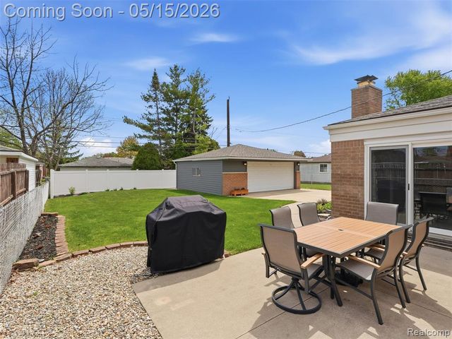 31444 Gardendale Drive, Warren, MI 48088