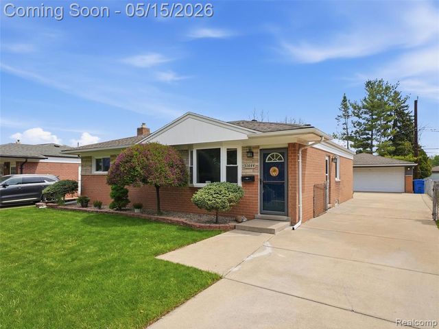 31444 Gardendale Drive, Warren, MI 48088