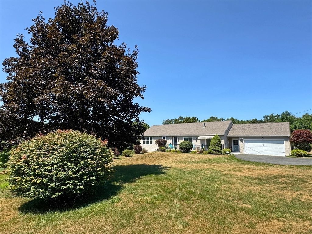 16 West Road, Bernardston, MA 01337