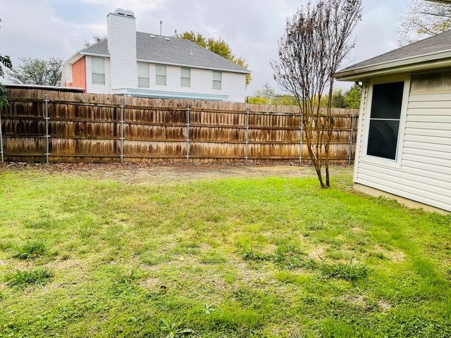 4513 Normandy Way, Grand Prairie, TX 75052