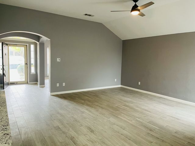 4513 Normandy Way, Grand Prairie, TX 75052