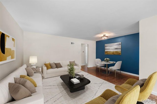 460 Ridge Avenue, Webster Groves, MO 63119