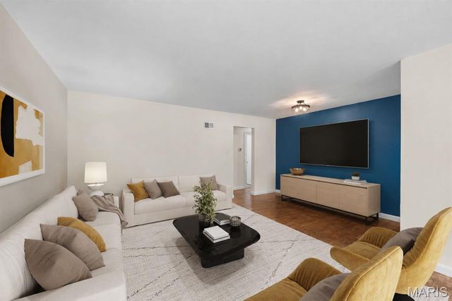 460 Ridge Avenue, Webster Groves, MO 63119