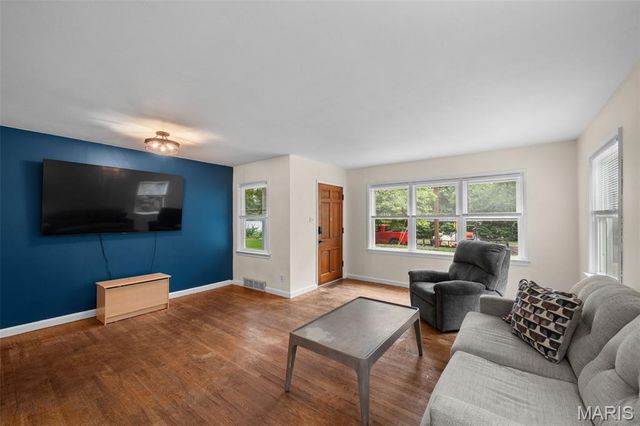 460 Ridge Avenue, Webster Groves, MO 63119