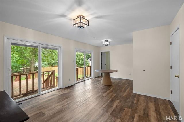460 Ridge Avenue, Webster Groves, MO 63119