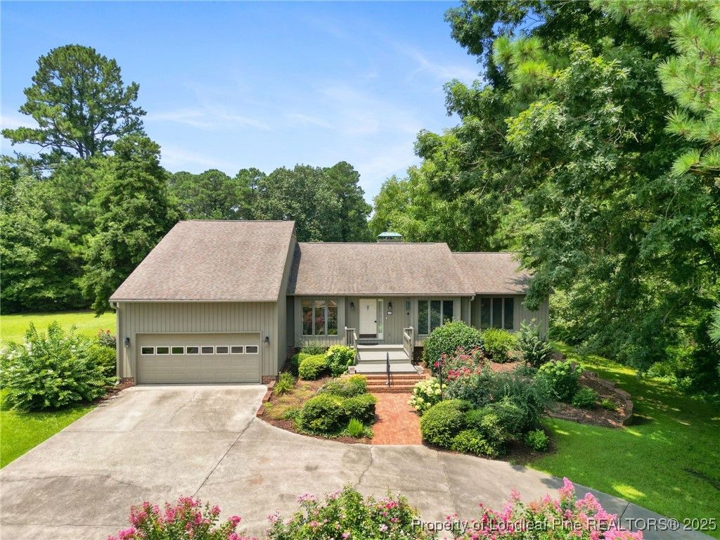 16 Traceway, Sanford, NC 27332