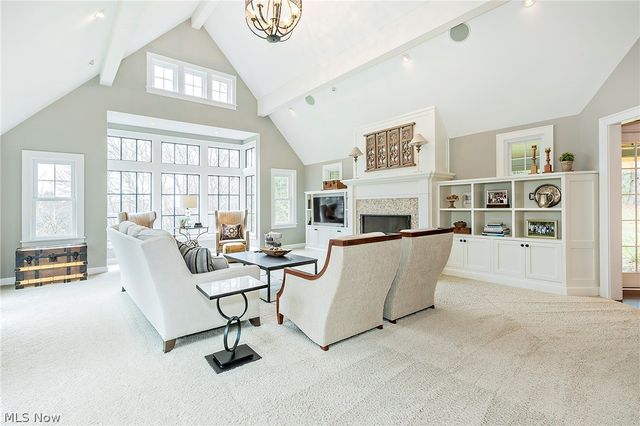 449 N Main Street, Chagrin Falls, OH 44022