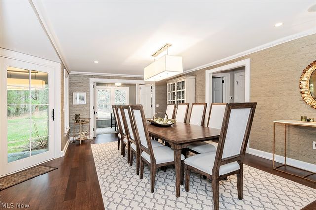 449 N Main Street, Chagrin Falls, OH 44022