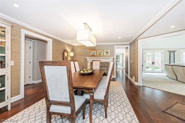 449 N Main Street, Chagrin Falls, OH 44022