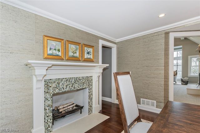 449 N Main Street, Chagrin Falls, OH 44022