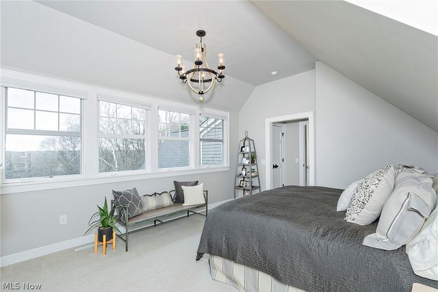 449 N Main Street, Chagrin Falls, OH 44022