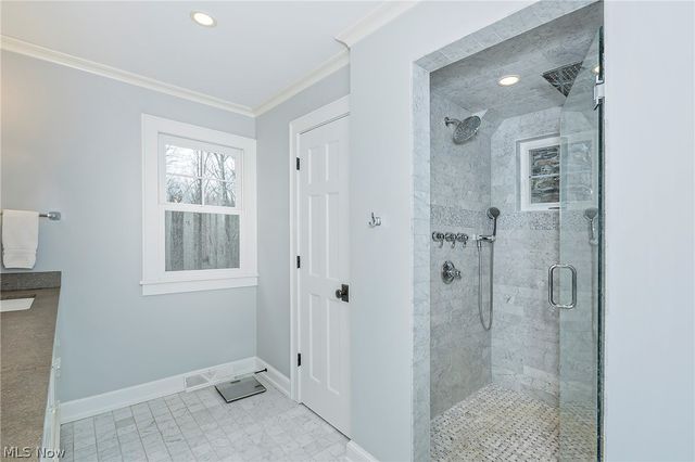 449 N Main Street, Chagrin Falls, OH 44022