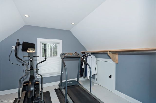 449 N Main Street, Chagrin Falls, OH 44022