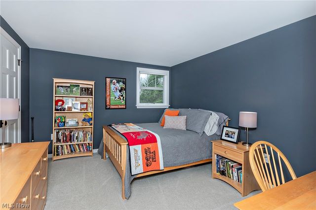 449 N Main Street, Chagrin Falls, OH 44022