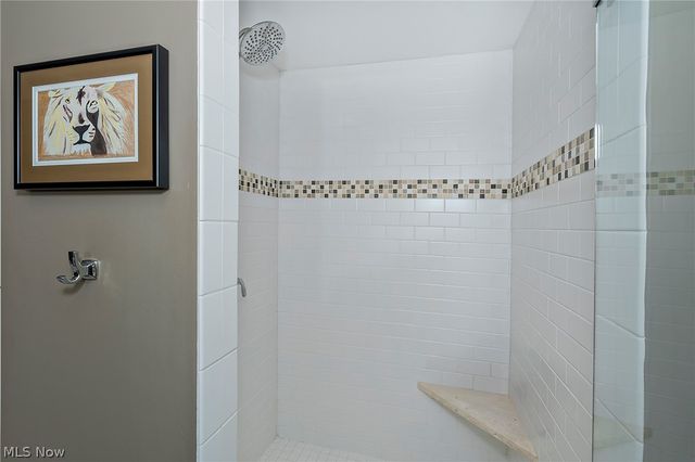 449 N Main Street, Chagrin Falls, OH 44022